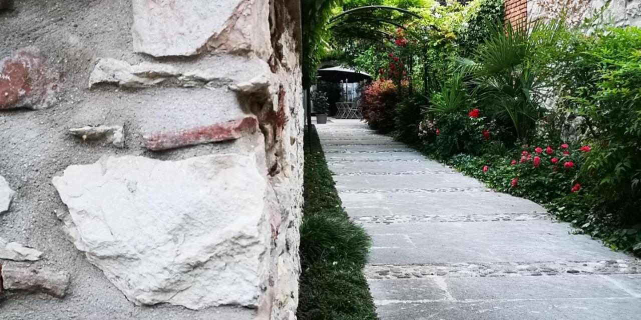 Corte Merighi Charming Rooms Verona Exterior photo