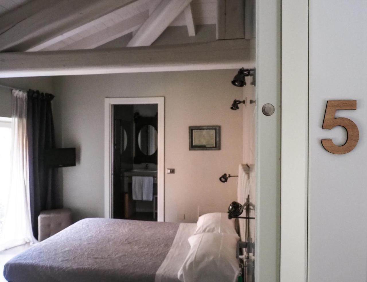 Corte Merighi Charming Rooms Verona Exterior photo
